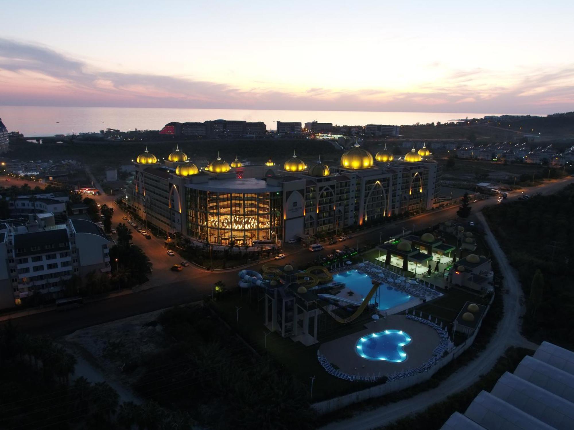 Alan Xafira Deluxe Resort & Spa อลันยา ภายนอก รูปภาพ